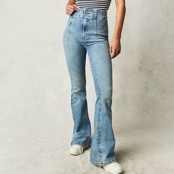 Free People Denim - Free People We The Free Jayde Flare Jeans size 30